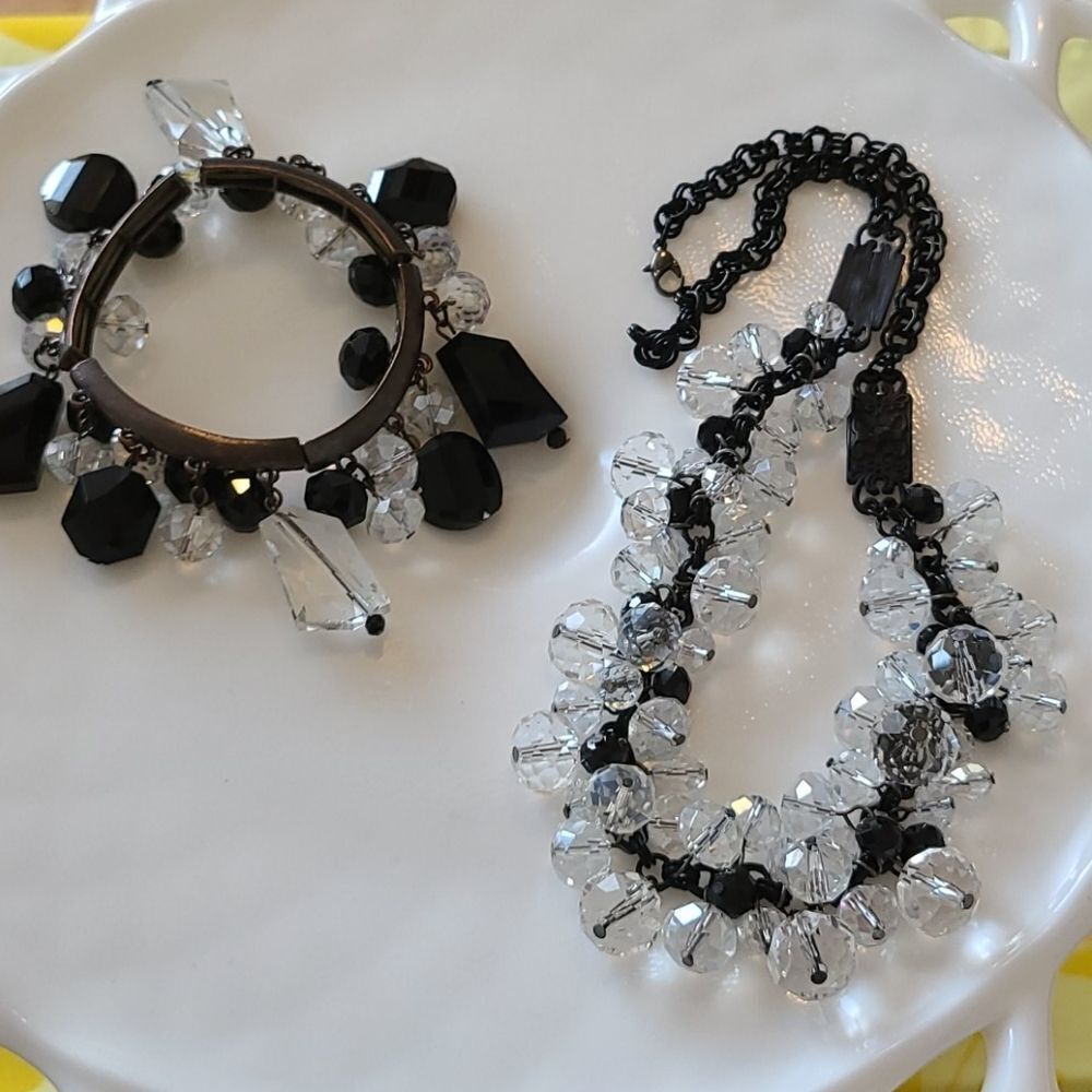 2 Piece Necklace Set